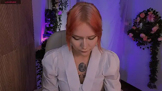 kitten murray  online show from October 2025 06:02:02 AM