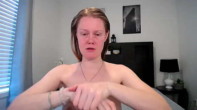 naughtyfox89 online show from February 2026 08:49:01 PM