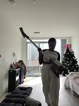 tia   fox online show from March 2026 06:14:01 PM