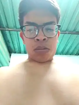 Snapshot of davidcaldera chatting on April 2026 06:30:01 AM davidcaldera online show from April 2026 06:30:01 AM