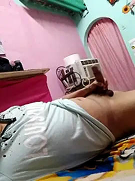 Snapshot of davidcaldera chatting on April 2026 06:05:02 AM davidcaldera online show from April 2026 06:05:02 AM