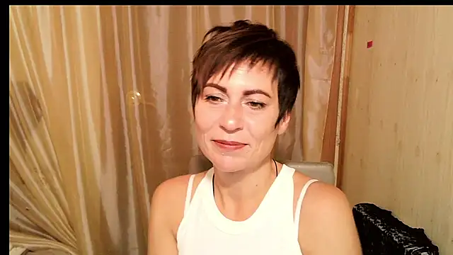 Ashley Brookss online show from October 2025 07:48:01 AM