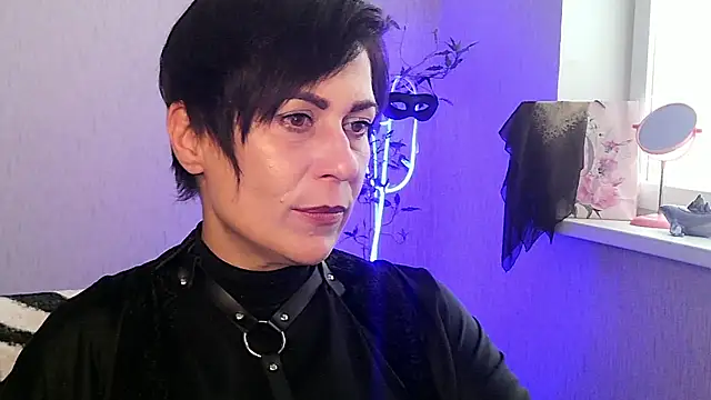 Ashley Brookss online show from November 2025 10:58:02 AM