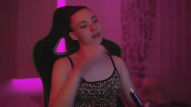 Snapshot of CandyStorm chatting on March 2026 12:04:01 AM CandyStorm online show from March 2026 12:04:01 AM