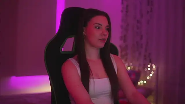 Snapshot of CandyStorm chatting on March 2026 10:42:01 PM CandyStorm online show from March 2026 10:42:01 PM