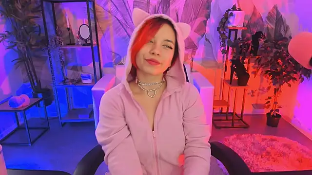 MarcelineChi online show from October 2025 12:31:01 PM