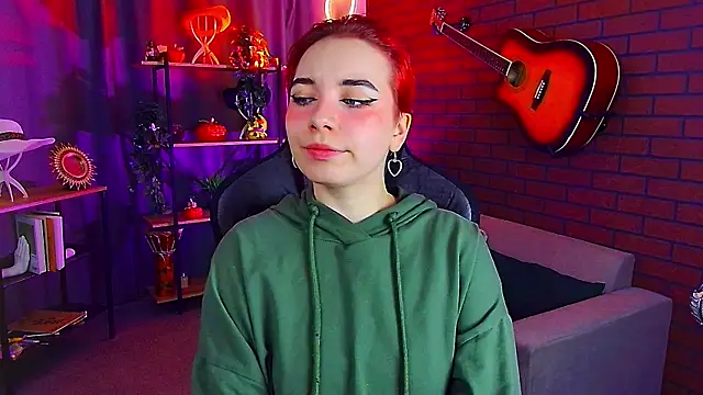 MarcelineChi online show from December 2025 11:19:01 AM