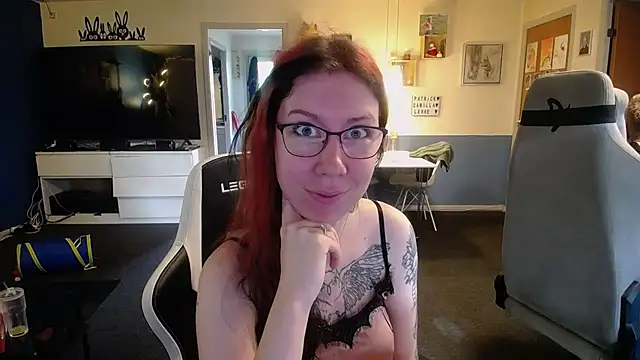 TattooedGirls online show from October 2025 10:49:02 AM