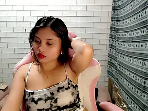 pinay old lover online show from October 2025 03:13:01 PM