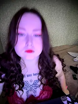 BambiGlow online show from October 2025 06:00:01 AM