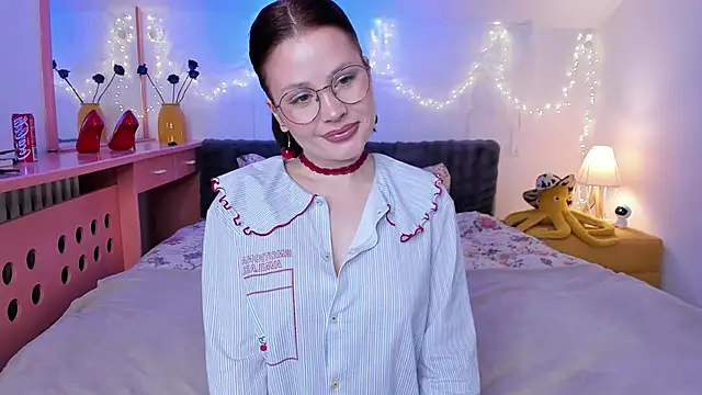 Snapshot of Me-Dea chatting on March 2026 07:27:01 AM Me-Dea online show from March 2026 07:27:01 AM