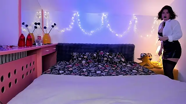 Snapshot of Me-Dea chatting on March 2026 07:19:02 AM Me-Dea online show from March 2026 07:19:02 AM