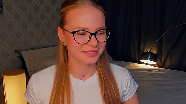 Snapshot of LibbyVenzeio chatting on October 2025 07:09:02 AM LibbyVenzeio online show from October 2025 07:09:02 AM