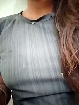 Snapshot of PEEHU-50 chatting on March 2026 03:32:01 AM PEEHU-50 online show from March 2026 03:32:01 AM