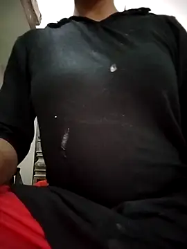 Snapshot of PEEHU-50 chatting on March 2026 01:43:02 AM PEEHU-50 online show from March 2026 01:43:02 AM