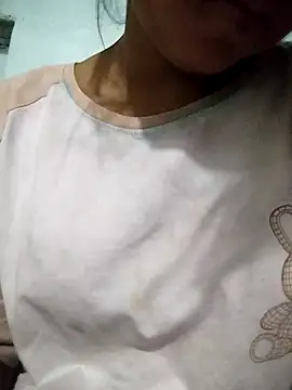 Snapshot of PEEHU-50 chatting on March 2026 02:56:01 AM PEEHU-50 online show from March 2026 02:56:01 AM