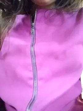 Snapshot of PEEHU-50 chatting on April 2026 12:57:02 AM PEEHU-50 online show from April 2026 12:57:02 AM