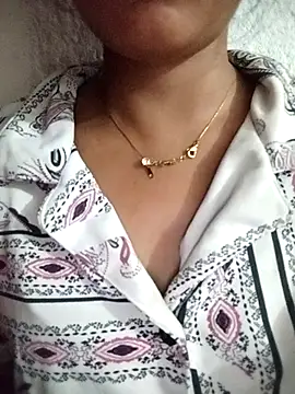 Snapshot of PEEHU-50 chatting on April 2026 03:27:01 PM PEEHU-50 online show from April 2026 03:27:01 PM