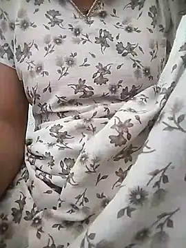 Snapshot of PEEHU-50 chatting on April 2026 02:14:01 AM PEEHU-50 online show from April 2026 02:14:01 AM