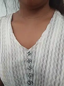 Snapshot of PEEHU-50 chatting on June 2026 02:57:01 AM PEEHU-50 online show from June 2026 02:57:01 AM