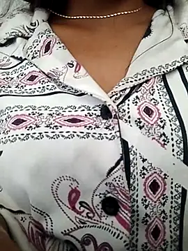 Snapshot of PEEHU-50 chatting on June 2026 02:14:02 AM PEEHU-50 online show from June 2026 02:14:02 AM
