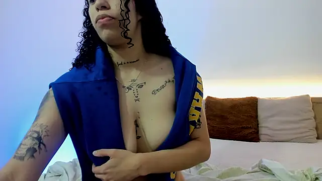 Annie roselle online show from December 2025 12:20:01 PM