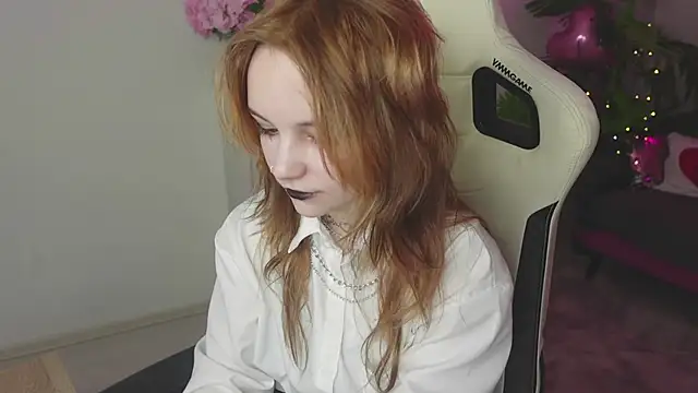 Staymonica online show from February 2026 01:37:02 PM