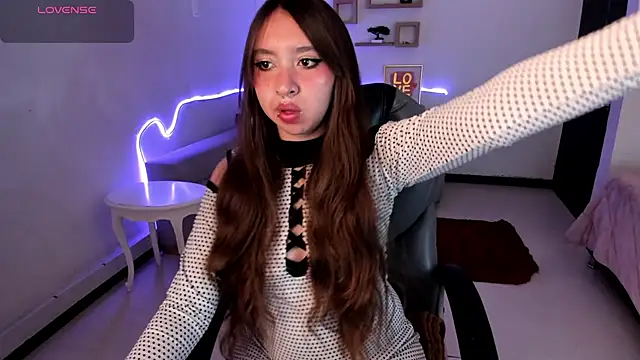 Scarlett  Cooper   online show from November 2025 11:44:02 AM