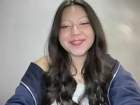 Rachel James   online show from October 2025 05:42:02 AM