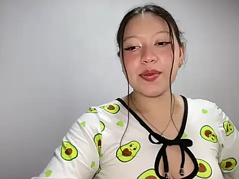 Rachel James   online show from December 2025 09:55:01 PM