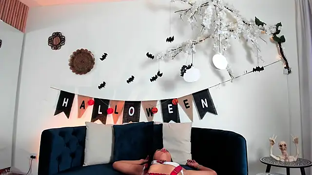 cloe taylor   online show from October 2025 03:06:01 AM