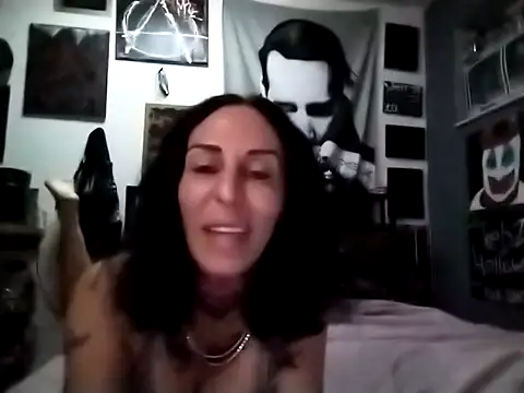 Snapshot of inkdhollow1 chatting on October 2025 04:46:02 AM inkdhollow1 online show from October 2025 04:46:02 AM