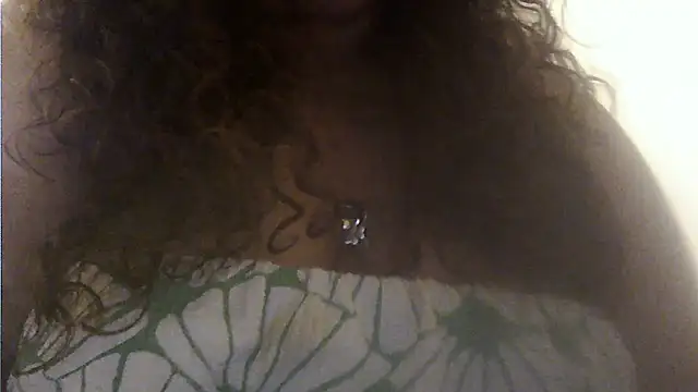 Snapshot of Partenope chatting on May 2026 03:48:01 AM Partenope online show from May 2026 03:48:01 AM