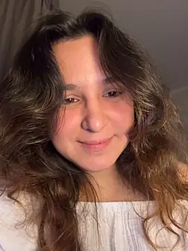 Snapshot of Luisaa_rosee chatting on October 2025 11:26:02 PM Luisaa rosee online show from October 2025 11:26:02 PM