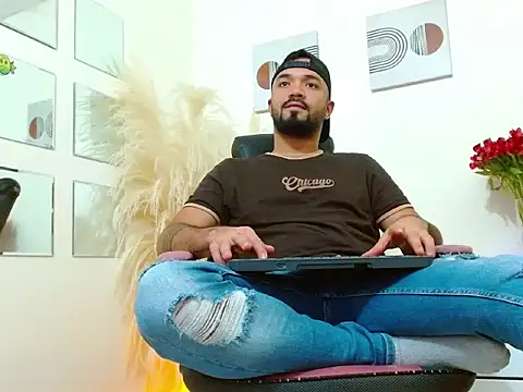 Snapshot of mathewv_ chatting on October 2025 11:03:01 PM mathewv  online show from October 2025 11:03:01 PM