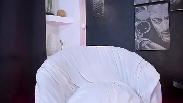 cloemorningstar online show from December 2025 04:48:01 PM