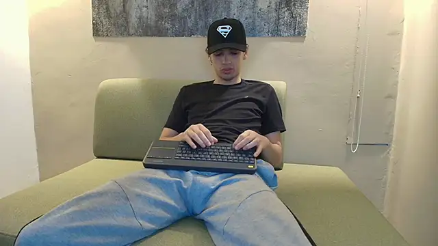 ISRAEL GRAY online show from October 2025 07:47:02 PM