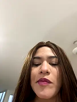 Snapshot of darklove14 chatting on October 2025 10:21:02 PM darklove14 online show from October 2025 10:21:02 PM