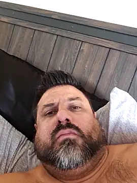 Snapshot of Roddog18 chatting on September 2025 08:25:01 PM Roddog18 online show from September 2025 08:25:01 PM