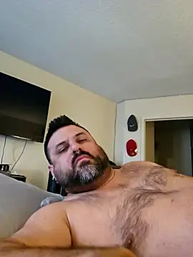 Snapshot of Roddog18 chatting on November 2025 04:44:01 PM Roddog18 online show from November 2025 04:44:01 PM