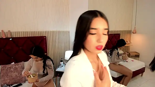 Bella Miah online show from November 2025 07:02:01 PM