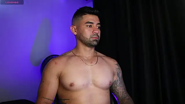 Snapshot of SOY_MIKE chatting on October 2025 07:03:01 PM SOY MIKE online show from October 2025 07:03:01 PM