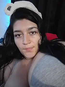 alejitasweet online show from October 2025 01:42:02 AM