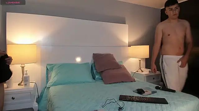 Snapshot of Dylan_Katte chatting on November 2025 01:05:02 AM Dylan Katte online show from November 2025 01:05:02 AM