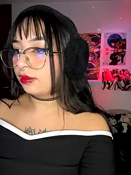 Snapshot of Hinatamoon_ chatting on October 2025 04:22:01 AM Hinatamoon  online show from October 2025 04:22:01 AM