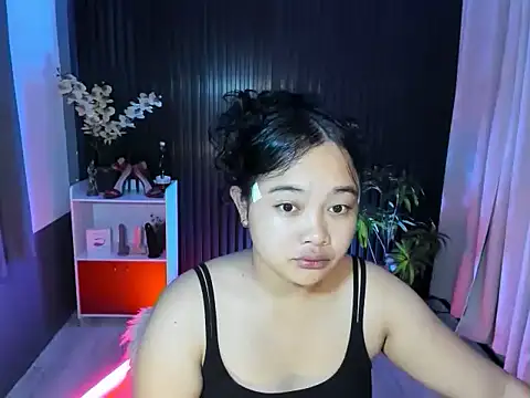 UrFavouriteCravings online show from October 2025 12:46:02 AM