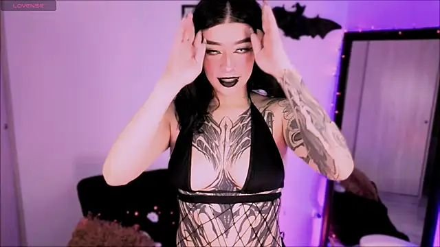 Snapshot of VanessaBlackrose chatting on October 2025 11:13:02 PM VanessaBlackrose online show from October 2025 11:13:02 PM