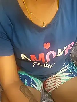 Snapshot of tamil_thaara03 chatting on October 2025 04:25:02 PM tamil thaara03 online show from October 2025 04:25:02 PM