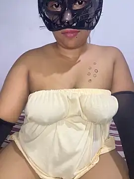 Snapshot of bunny_somya chatting on April 2026 07:33:01 PM bunny somya online show from April 2026 07:33:01 PM