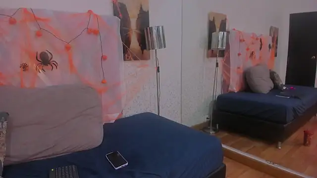 chloejhonson online show from October 2025 11:41:02 AM